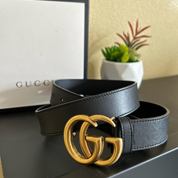 Authentic Gucci Leather belt with Double G buckle